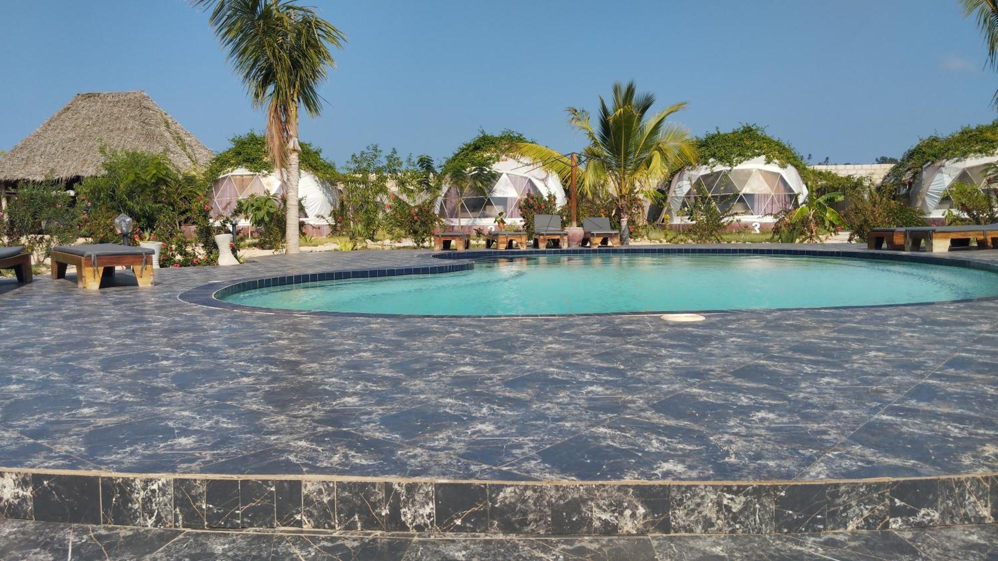 Paradise City Kidoti Exterior foto